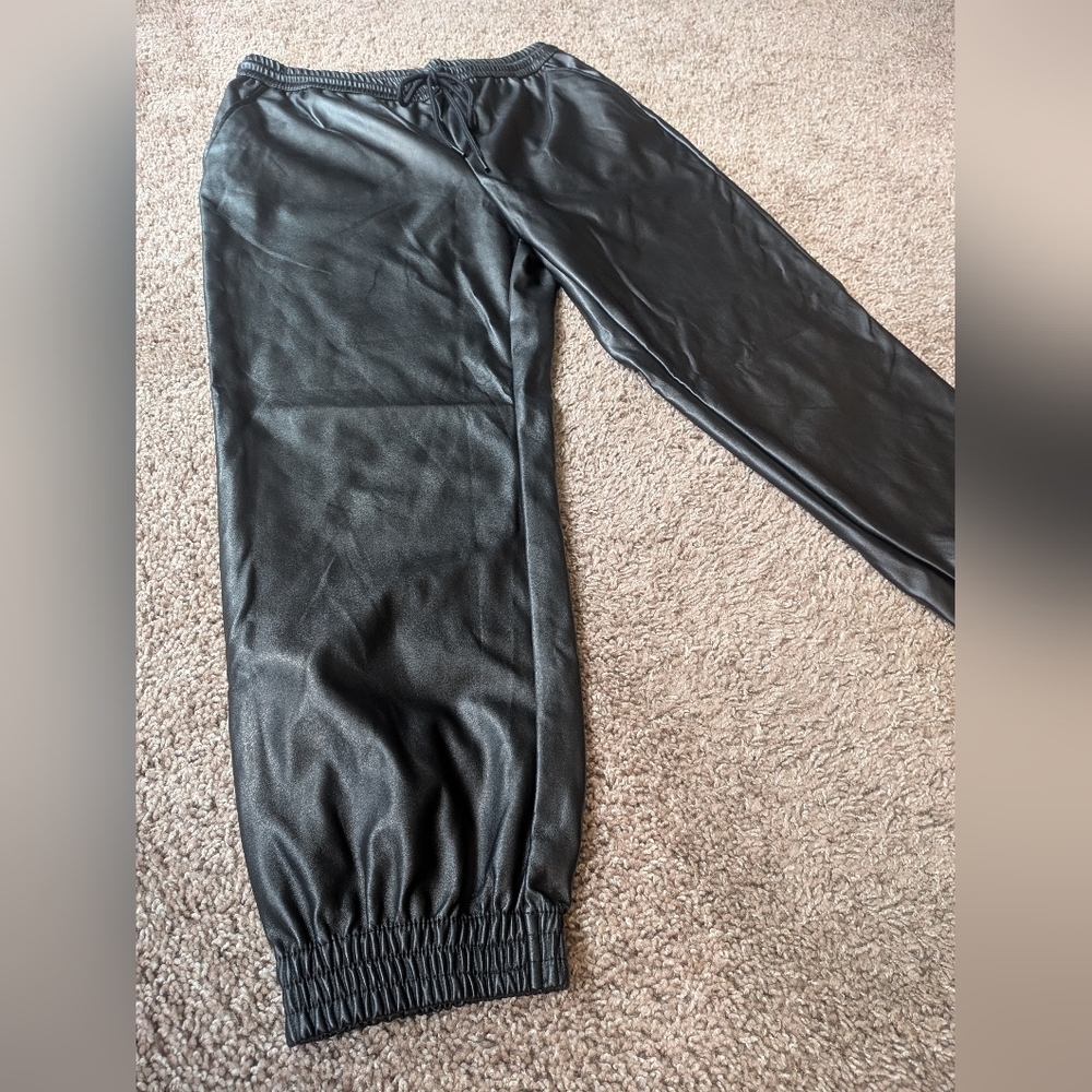 A New Day Faux Leather Drawstring Jogger Pants NWOT Medium - Picture 5 of 11